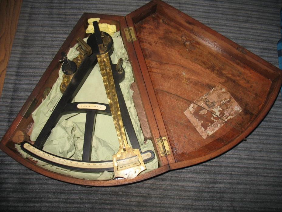 ANTIQUE 1800'S  STALKER * LEITH SCOTTISH SEXTANT W/WOODEN FAN SHAPE CASE