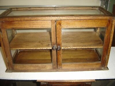 Antique Oak 2-Door Display Case One adjustable wooden shelf 26 1/2
