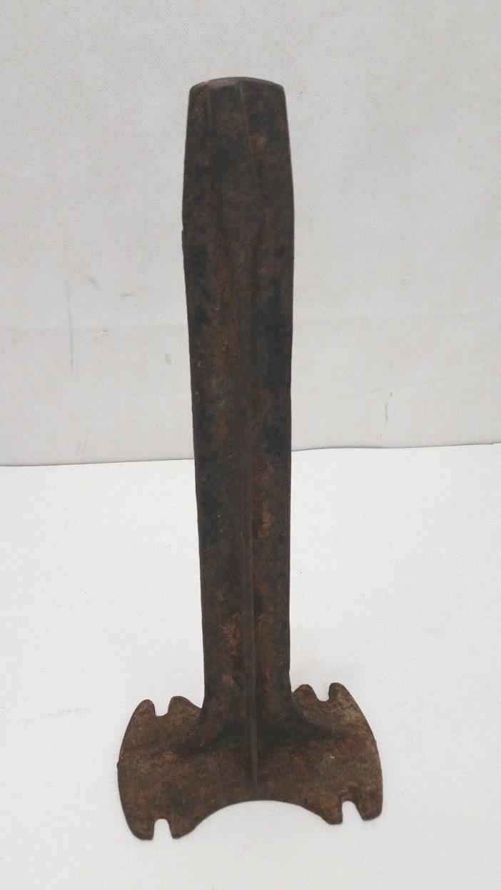 Vintage Eclipse Cast Iron Shoe Anvil Stand - Vertical Base 13 Inches Tall    -SH