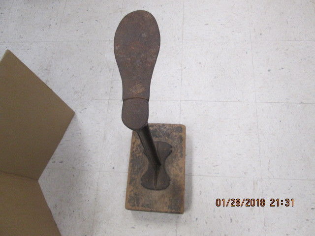 Vintage Cobblers Cast Iron Shoe Repair Stand