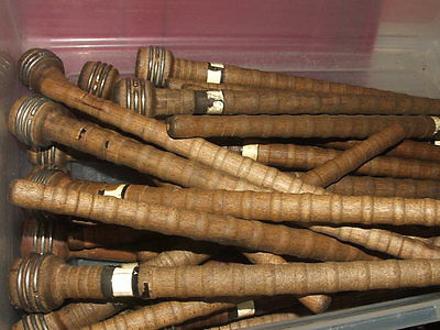 qty 10 Vintage Antique WOODEN Thread SHUTTLES BOBBINS 10