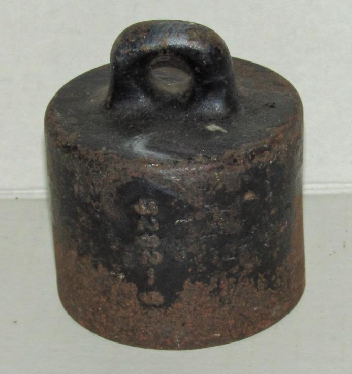 Antique Cast Iron 4 1/2lb Cylinder Shaped Hanging Weight Counterweight