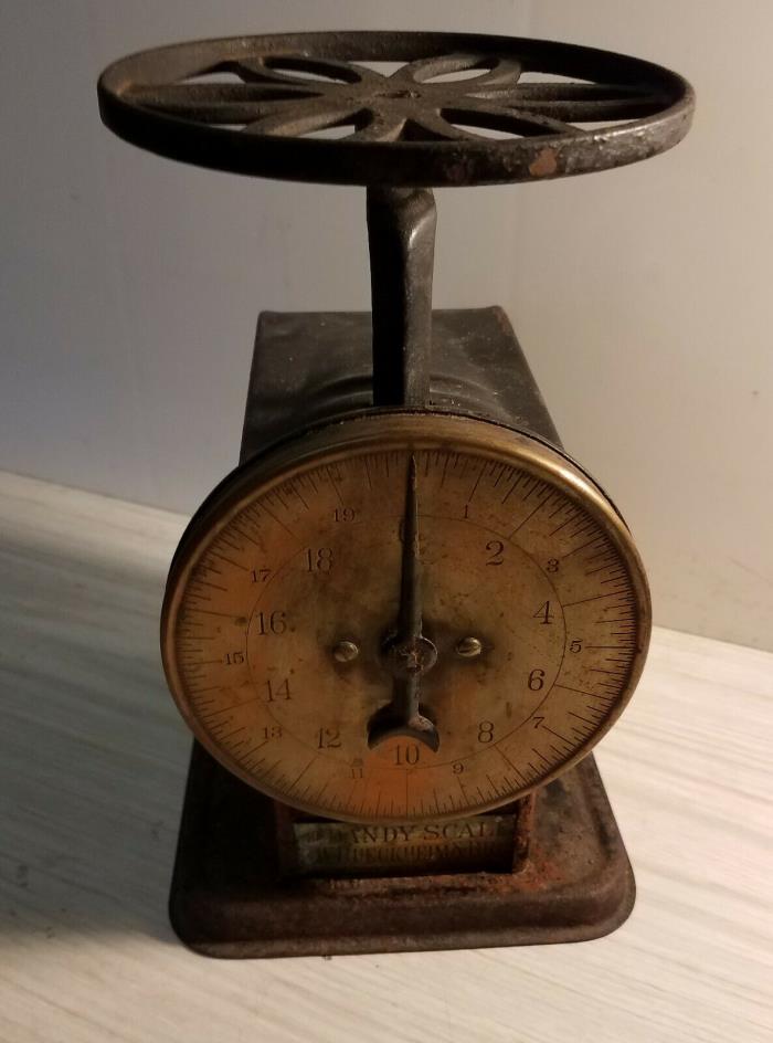 vintage table top scale / the dandy scale - W.Rueckheim & Bro