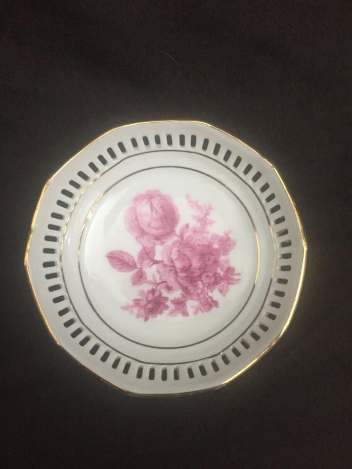 Vintage Schumann Reticulated/Pierced Bowl. Hand-painted roses, gold edge. GUC