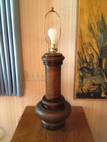 Don Ward Industries MCM  Vintage Ceramic Table Lamp 3 Way Bulb No Shade