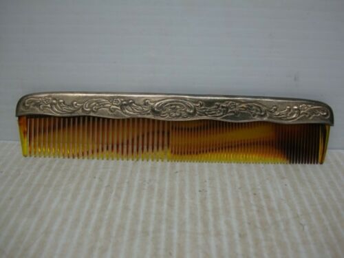 Small Lot of Antique Beauty Products