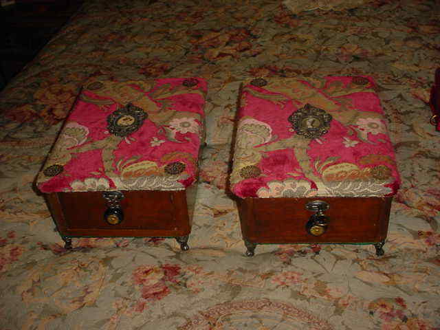 VICTORIAN ERA DRESSOR BOXES WITH LOCK AND KEYS