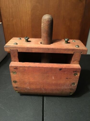 Primitive Wooden Rectangle 1 Pound Butter Mold.