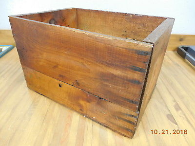 Old Vintage H.G. Razall Mfg. Co. Loose Leaf Ledger Wood Box  #