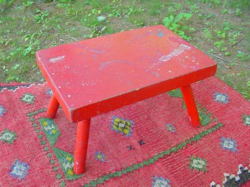 New England Style Foot Stool or Cricket ~ Super Color & Patina ~ Original Paint