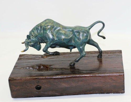 THE NEW YORK STOCK EXCHANGE REAL BRONZE BULL OF WALL STREET STATUE FIGURE DECOR