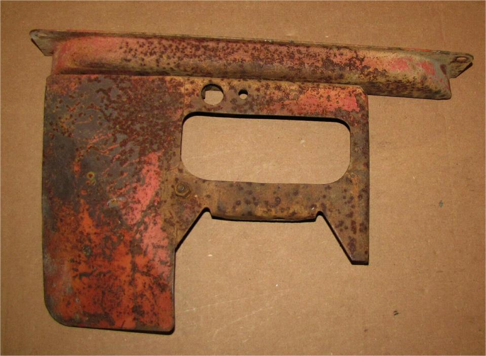 Ford 600 - 801 Tractor Rear Gas / Fuel Tank Mounting bracket with heat shield