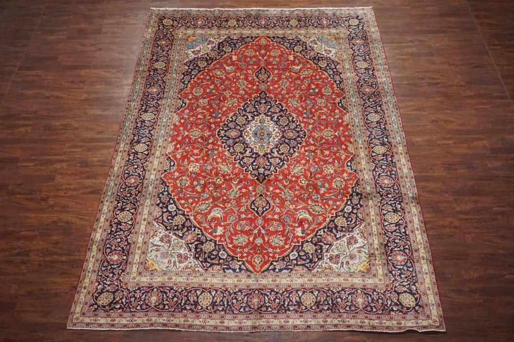 Antique 10X13 Hand-Knotted Wool Area Rug in Excellent Condition (9.6 x 13)