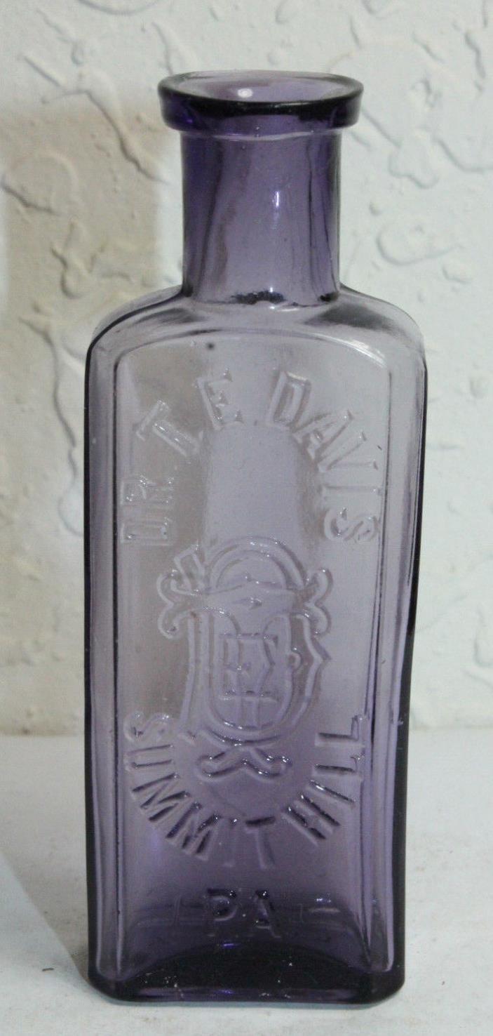 Summit Hill PA Antique Purple Dr T E Davis Medicine Apothecary Bottle