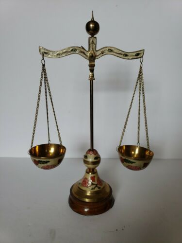 Vintage Laquered Brass Apothecary Balance Scale