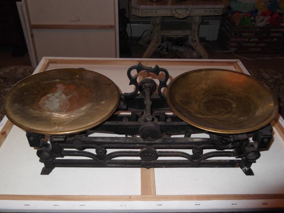 Antique Large Cast Iron Apothecary Style Scale 10x With Brass Trays