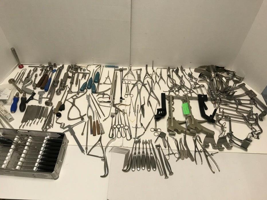 lot of many set  surgical