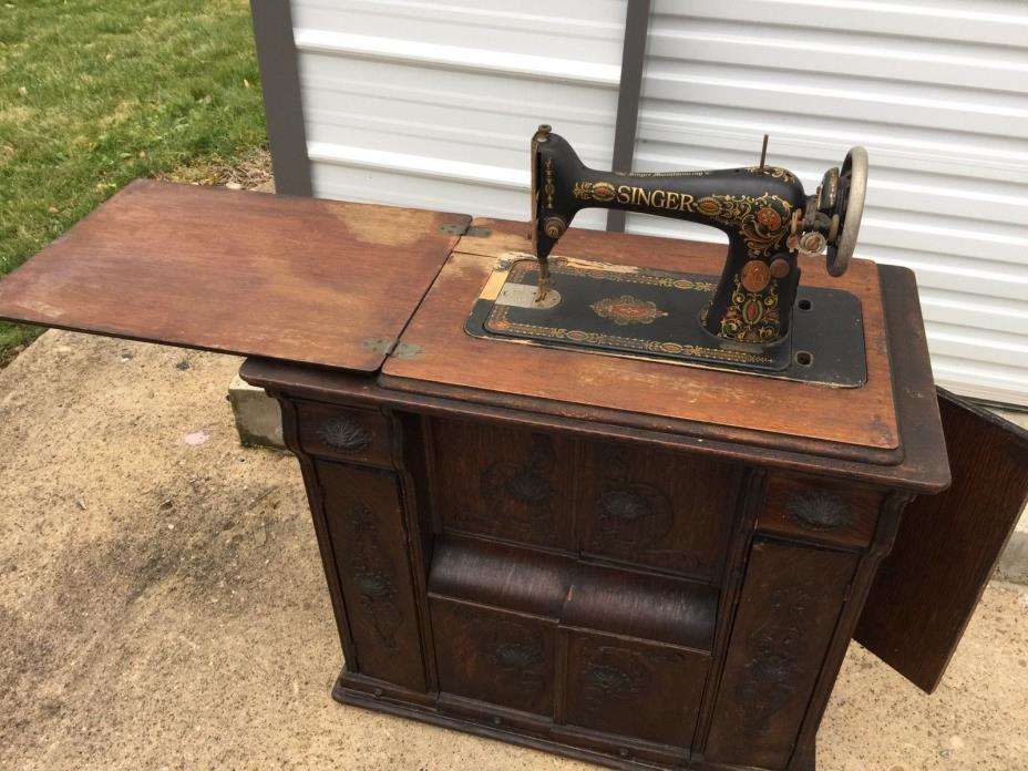 Antique 1910s Singer Sewing Machine Quartersawn Oak Drawing Room Cabinet Vintage