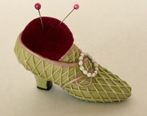 Miniature High Heeled Shoe Velvet Pin Cushion Sewing Crafts