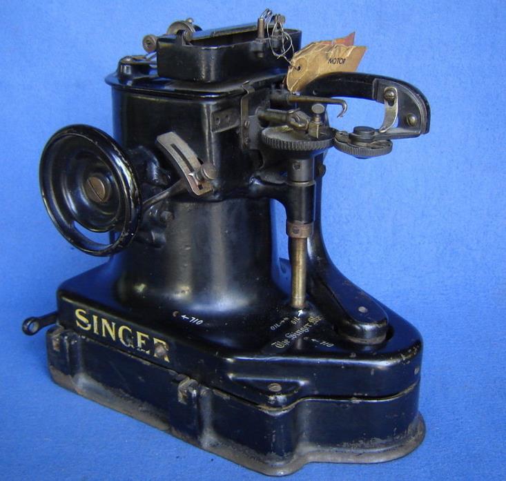 SINGER 46K (46KSV63) Antique/Vintage RARE INDUSTRIAL SEWING MACHINE -FUR -GLOVE