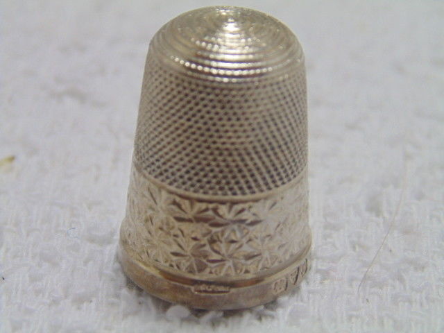 Sterling Silver Thimble Henry Griffith & Sons Chester 1913 Size 16