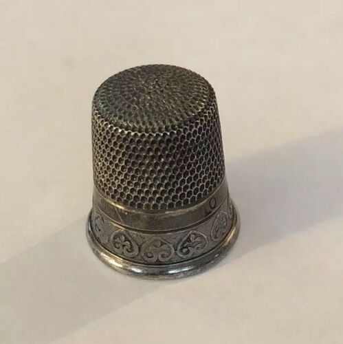 Antique Fluted Sterling Silver Thimble by Simons Bros. Co.