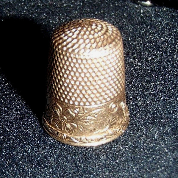 RARE ANTIQUE KETCHUM & MCDOUGAL 14K SOLID GOLD THIMBLE SZ 9