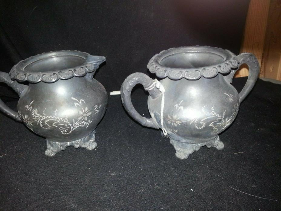 ROYAL MFG TRIPLE PLATE FOOTED CREAMER & SUGAR ETCHED
