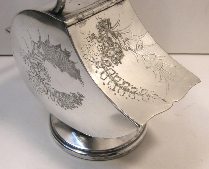 ANTIQUE VICTORIAN SHEFFIELD SILVERPLATE SUGAR SCUTTLE W/SPOON DAFFODIL & FERN