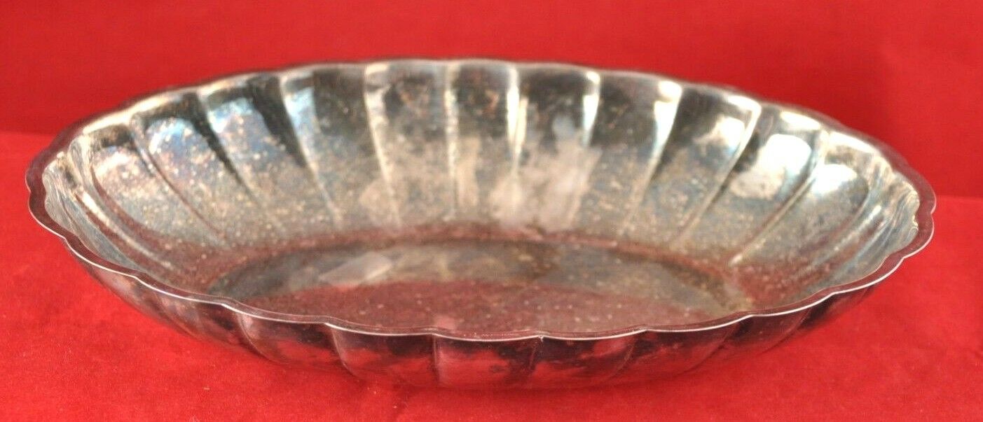 VINTAGE SILVER PLATE OVAL DISH/BOWL SCALLOPED FLUTED EDGES WM.ROGERS