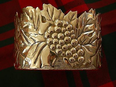 Wine Bottle Holder ~ Silver Plated ~ Grapes/Leaves Design Red Felt Liner VGC