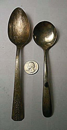 2 Spoons Vernon Silver Plate & Italy Silverplated Flower Collectible Vintage