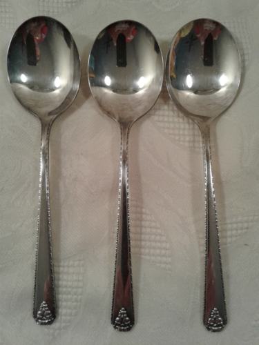 1945 Prestige Plate-Silverplate BORDEAUX Round Cream Soup Spoon 6-1/8