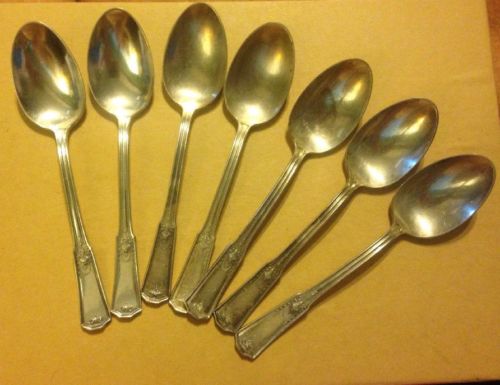 7 Vintage Stratford Plate Sectional Shakespeare Pattern Silverplate Tea Spoons