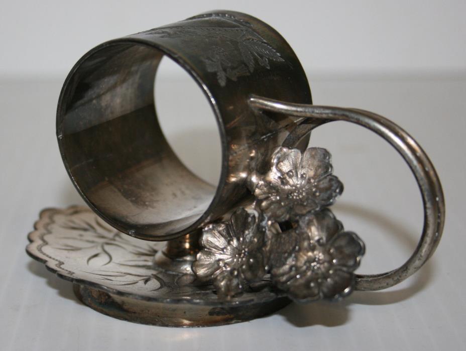 Victorian Silver Plated Napkin Ring Three Flowers From Loop Toronto Silver #1145