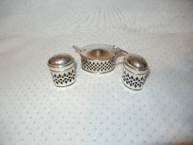 SILVER PLATE 3 pc CONDIMENTS SET BLUE GLASS LINERS SHEFFIELD ENGLAND L.W.Ltd