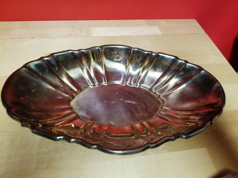 VTG  Bristol SilverPlate by Poole #161 Scalloped Edge Oval Bread Tray