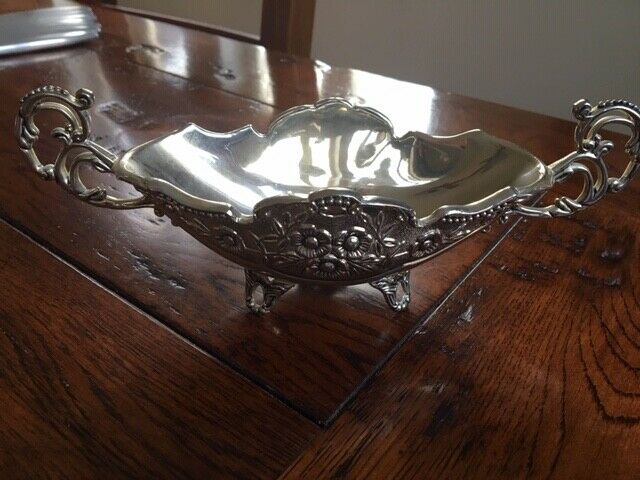 Davco Silver Plate Ornate Serving Bowl/Sauce Boat