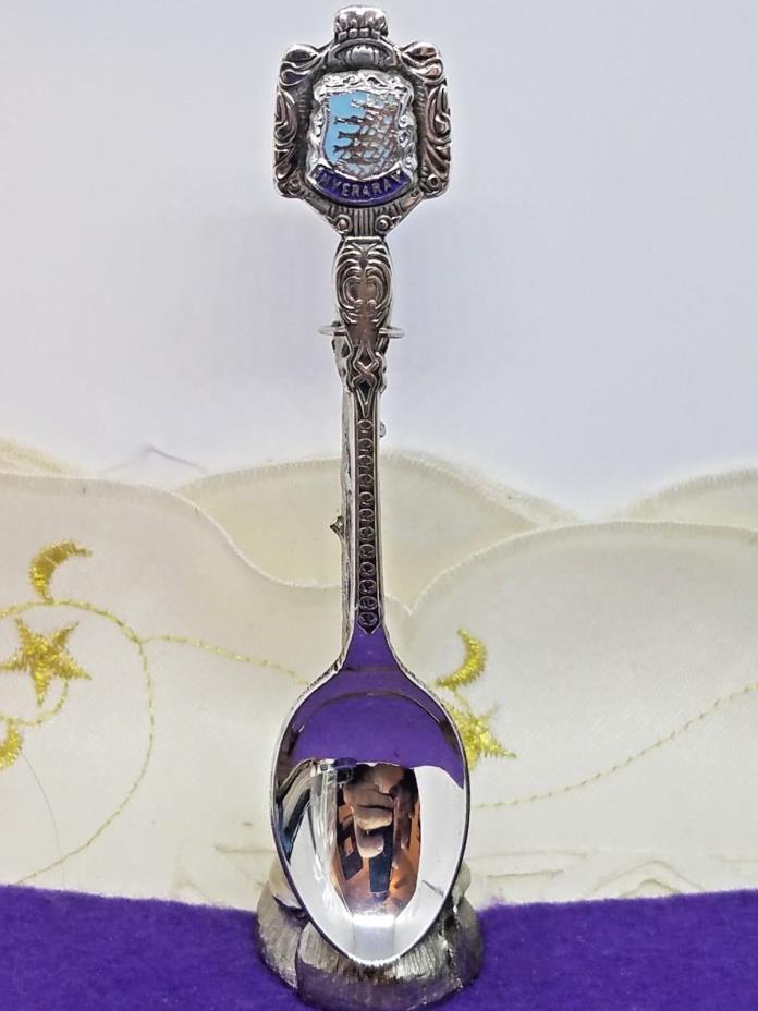 VINTAGE COLLECTOR INVERARAY FISHING CREST SILVER PLATED SOUVENIR SPOON ENGLAND