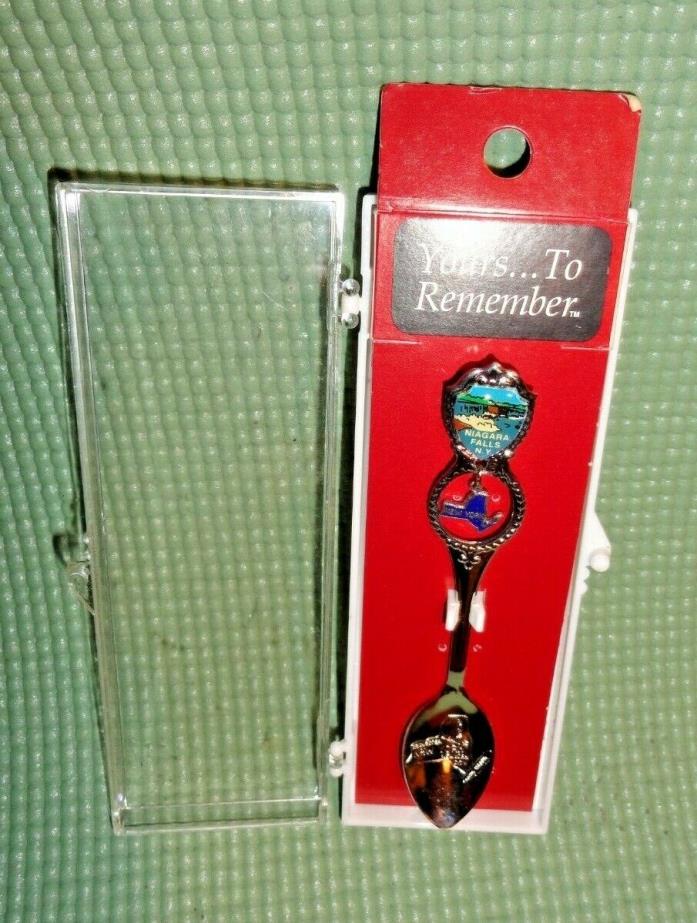 NIAGRA FALLS YOURS TO REMEMBER COLLECTOR SOUVENIR SPOON