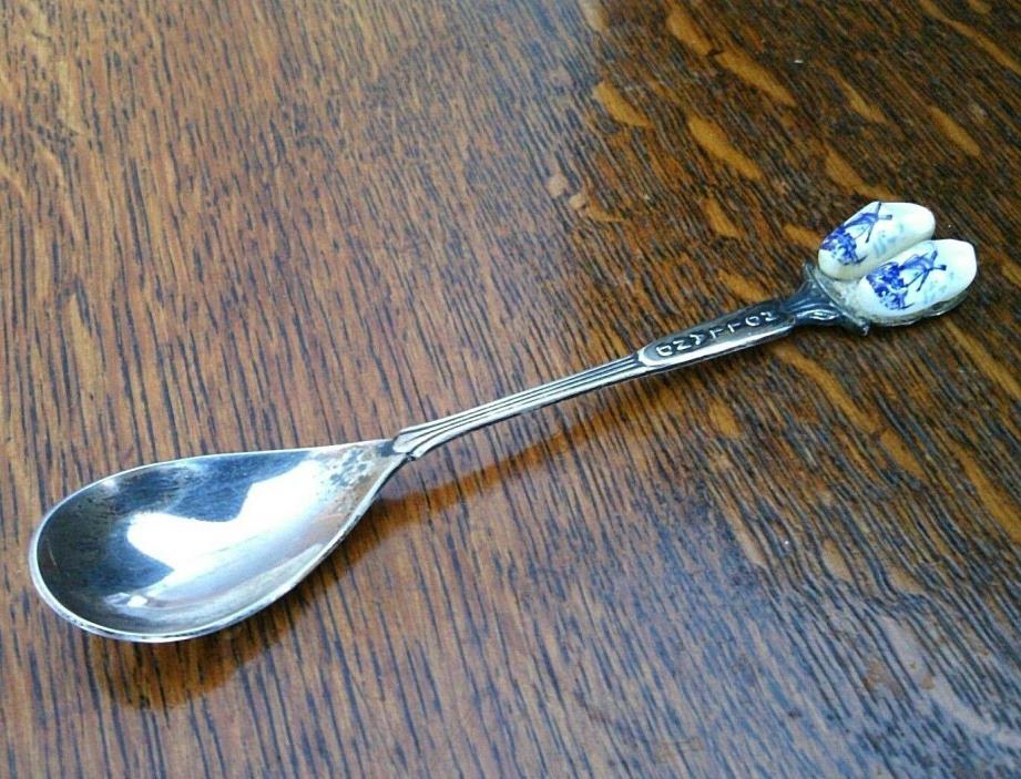 Spoon Dutch Silver Plate Porcelain Clogs Sugar Tea Windmill Blue White Holland