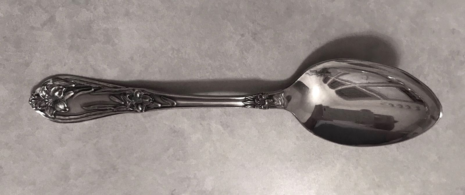 Vintage Manchester Silver Co. Sterling Spoon Lily / Floral Pattern