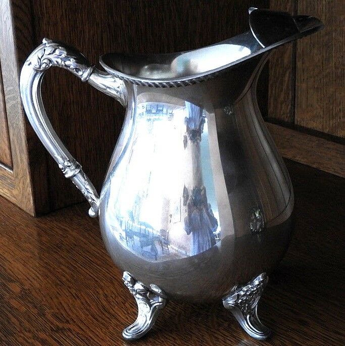 VINTAGE SILVER PLATED PITCHER WITH ICE GUARD EPC BRISTOL 44A Electro Copper