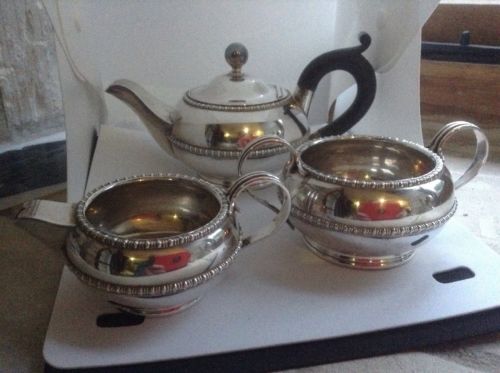 Antique Georgian Style Edwardian Silver Plate Batchelor Tea Pot Set