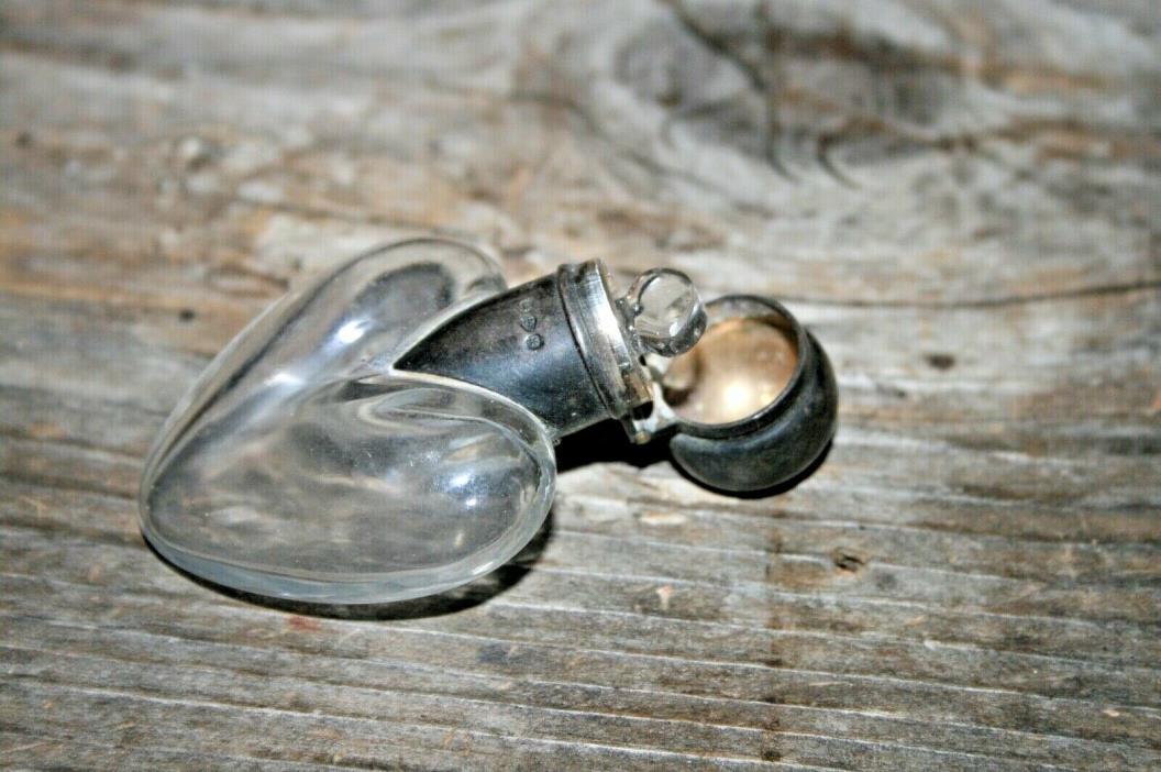 ANTIQUE ENGLISH STERLING SILVER GLASS VINAIGRETTE PERFUME SCENT BOTTLE MARKED GW