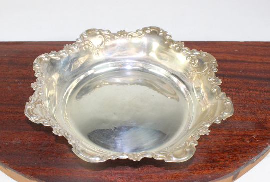 Gorham  Sterling Silver Art Nouveau Large Bowl  Deep Platter .925  235 GRAMS