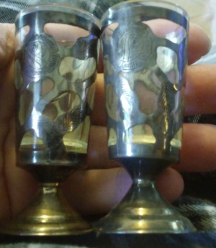 2 VINTAGE MEXICO STERLING SILVER OVERLAY CORDIAL / SHOT GLASSES