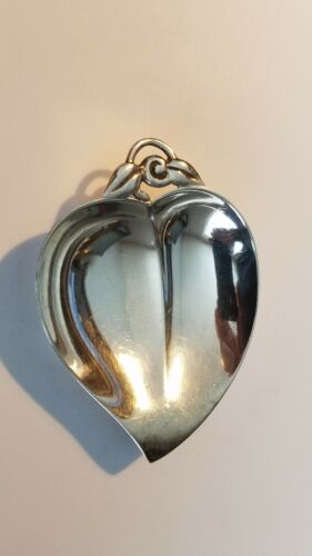 Tiffany & Co. Sterling Silver Heart Shaped Trinket / Nut Tray With 1 Ball Foot