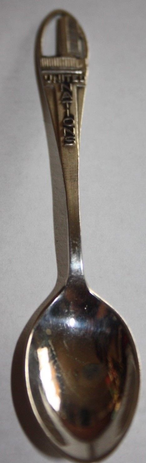 VINTAGE UNITED NATIONS STERLING SILVER 925  COLLECTABLE SPOON
