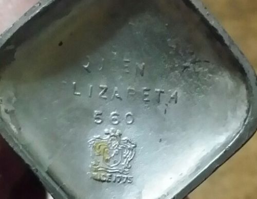 Antique Queen Elizabeth 560 Salt & Pepper shaker 1775